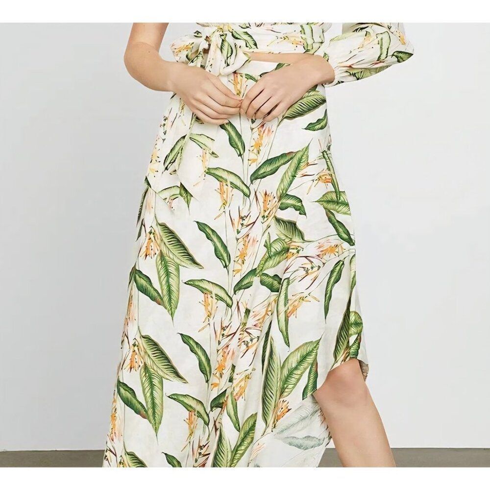 BCBGMaxAzria - L - Tropical Bird Of Paradise Asymmetric Skirt Green & Cream $198